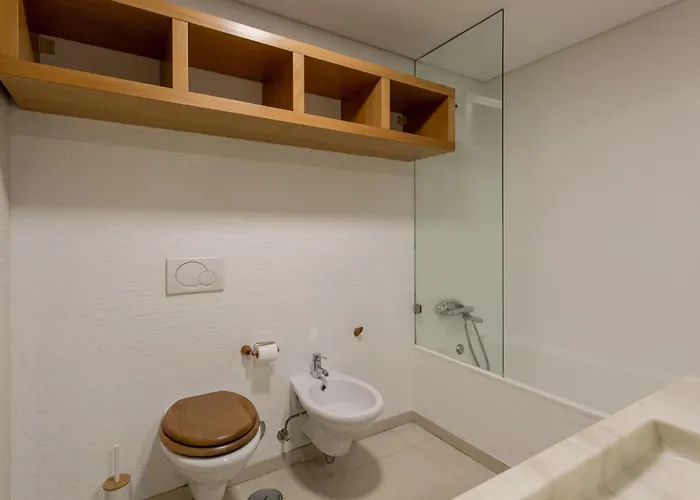 Hostee - Urban With Parking Apartamento