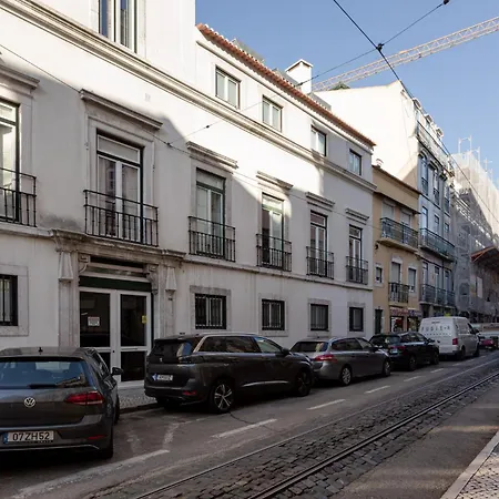 Hostee - Urban With Parking Apartman *