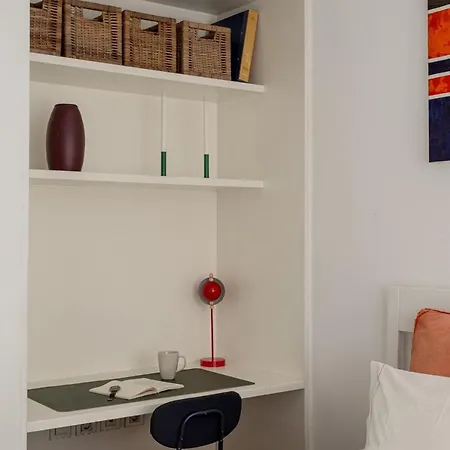Hostee - Urban With Parking 아파트 *