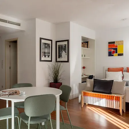 Hostee - Urban With Parking * Lisboa